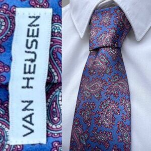 Van Heusen Men's Sapphire Blue Paisley Print Necktie Silk/Poly Blend 56"x3"